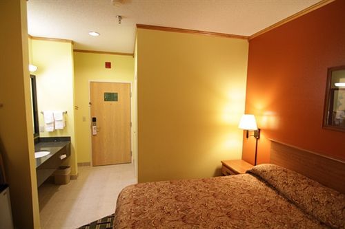 סאות-הייבן Home Gate Inn & Suites מראה חיצוני תמונה